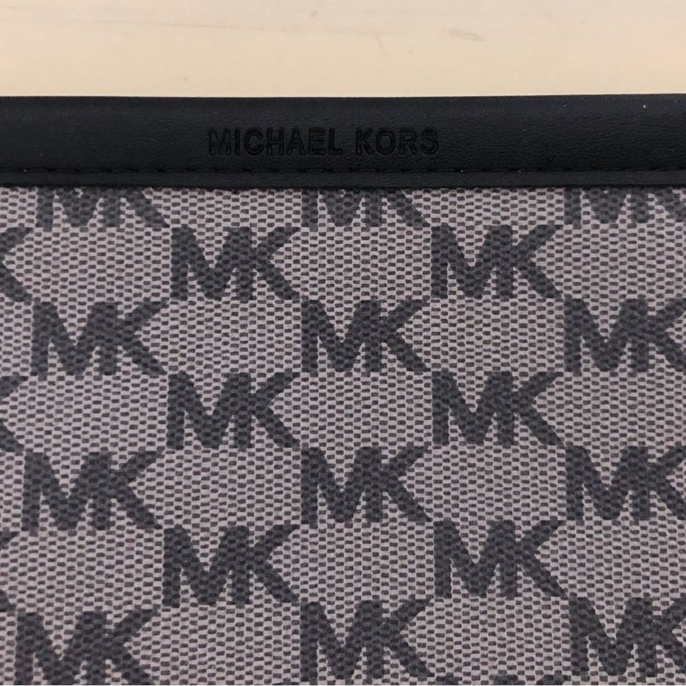 Michael Kors Saffiano Leather Logo Belt Bag - Picture 5 of 6